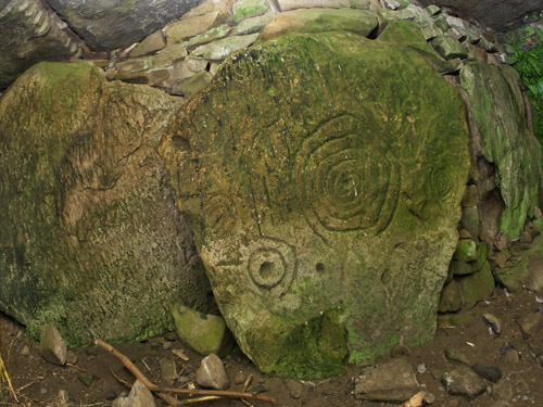 Mound of the Hostages, Hill of tara, Neolithic Carving